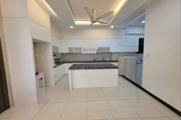 Jalan Setia Tropika U13/18