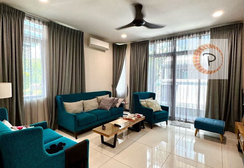 Jalan Setia Duta U13/23X