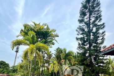 Hillside Manor. Kota Kemuning Bungalow 