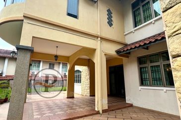 Hillside Manor. Kota Kemuning Bungalow 