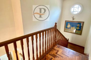 Hillside Manor. Kota Kemuning Bungalow 