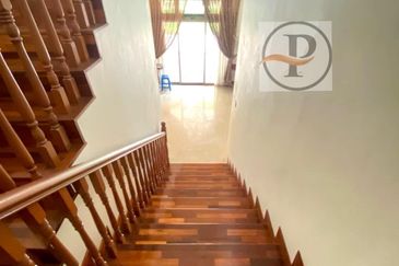 Hillside Manor. Kota Kemuning Bungalow 