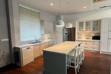 Jalan Setia Nusantara U13/22L