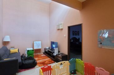 PERDANA COLLEGE HEIGHT