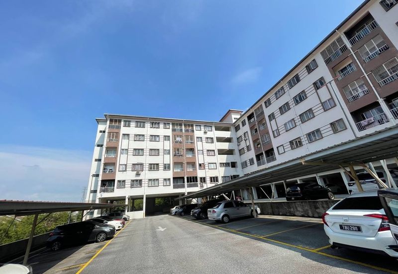 Suria Tropika Apartment