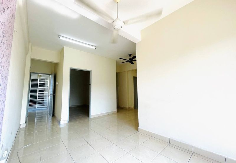 Suria Tropika Apartment