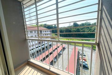 Suria Tropika Apartment