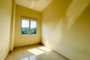 Suria Tropika Apartment