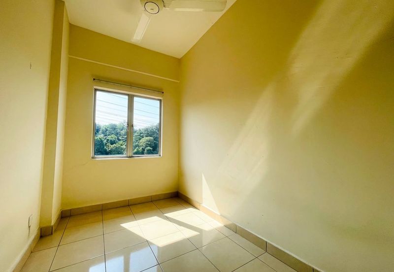 Suria Tropika Apartment