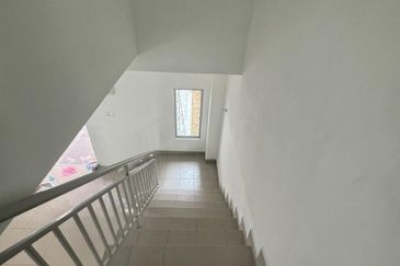 FREEHOLD Double Storey Taman Bakti YNS Nilai Negeri Sembilan