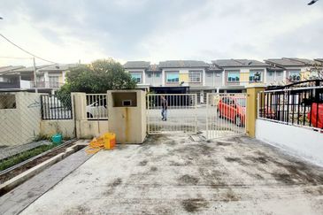 Taman Salak Baiduri, Labu