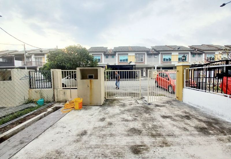 Taman Salak Baiduri, Labu