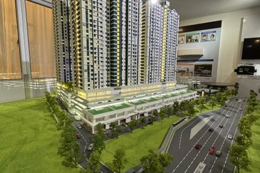 RESIDENSI NALURI Mahkota Cheras