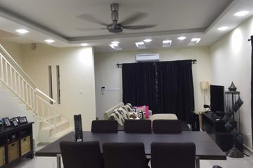 Laman Delfina @ Nilai Impian