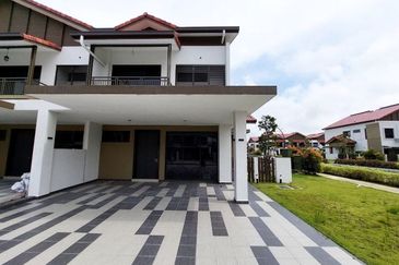 Setia Warisan Tropika