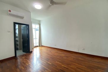 Perdana Lakeview East