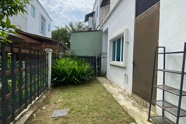 Perdana Lakeview East