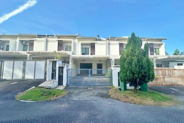 Laman Delfina @ Nilai Impian