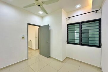 Laman Delfina @ Nilai Impian