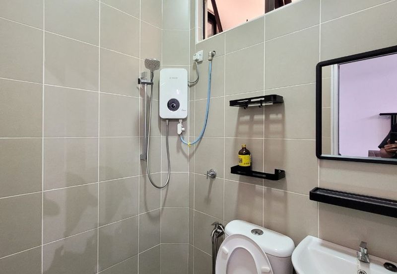 TAMAN BAYU INDERA, LUKUT