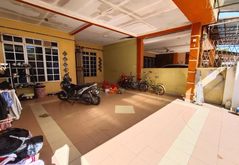 Taman Dahlia, Sepang