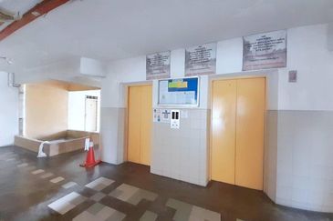 Pangsapuri Bayu Suria (Summerfields Apartments)