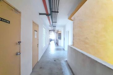 Pangsapuri Bayu Suria (Summerfields Apartments)