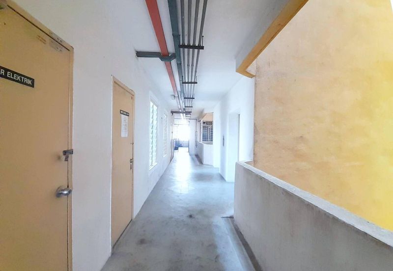 Pangsapuri Bayu Suria (Summerfields Apartments)