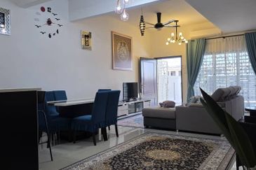 WOODBURY @ MAHKOTA HILLS