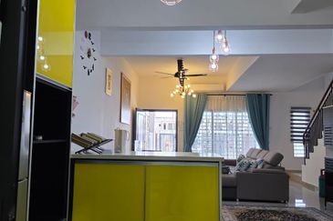 WOODBURY @ MAHKOTA HILLS