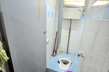 GROUND FLOOR Rose Apartment Bukit Indah Ampang