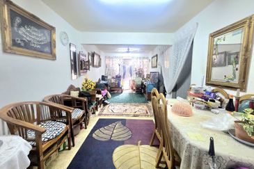 GROUND FLOOR Rose Apartment Bukit Indah Ampang