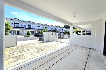 Bandar Baru Salak Tinggi