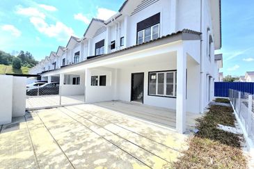 Bandar Baru Salak Tinggi