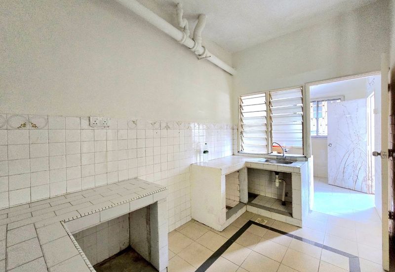 FACING OPEN & KITCHEN EXTENDED Double Storey Terrace Taman Mawar Ampang