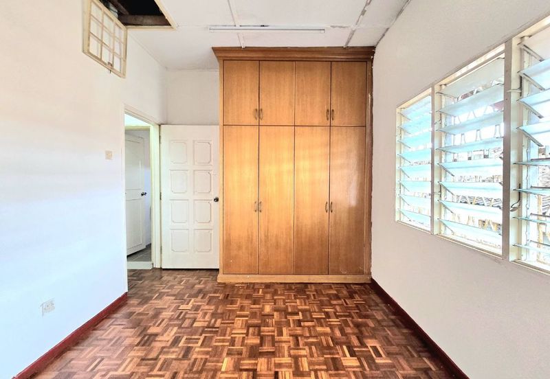 FACING OPEN & KITCHEN EXTENDED Double Storey Terrace Taman Mawar Ampang