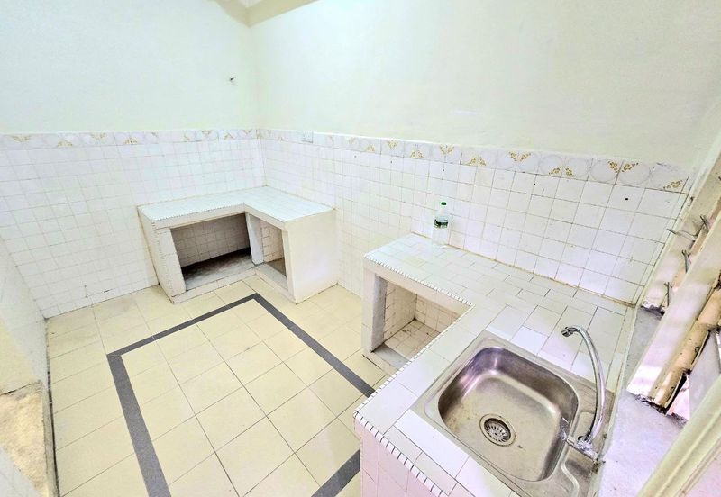 FACING OPEN & KITCHEN EXTENDED Double Storey Terrace Taman Mawar Ampang