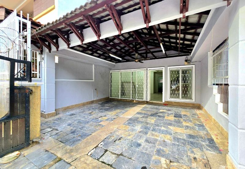 FACING OPEN & KITCHEN EXTENDED Double Storey Terrace Taman Mawar Ampang