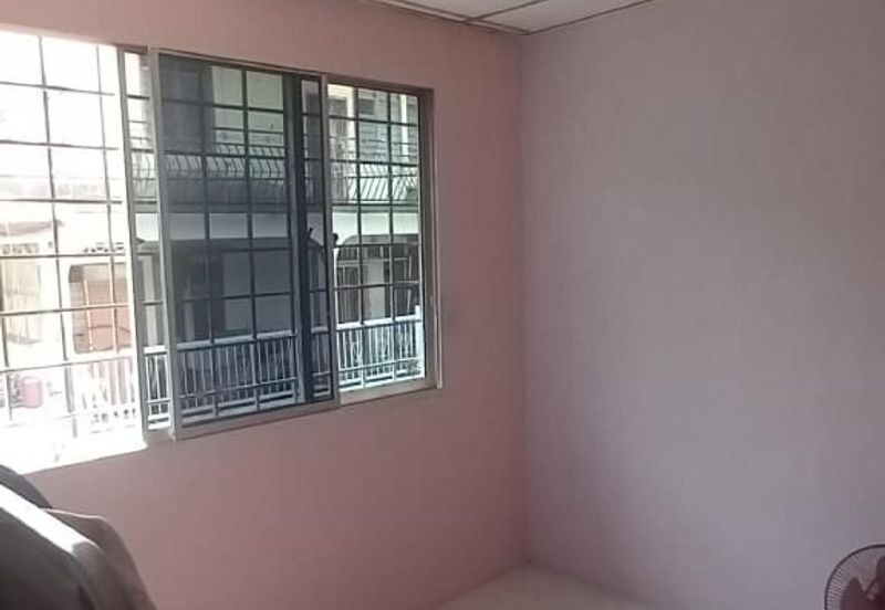 Taman Jujur, Sikamat