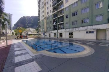 Angsana Apartment @ Taman Raintree