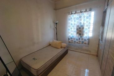 Angsana Apartment @ Taman Raintree