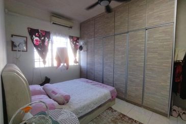 Angsana Apartment @ Taman Raintree