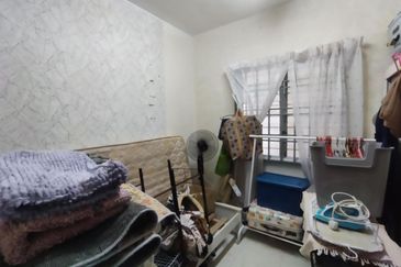 Angsana Apartment @ Taman Raintree