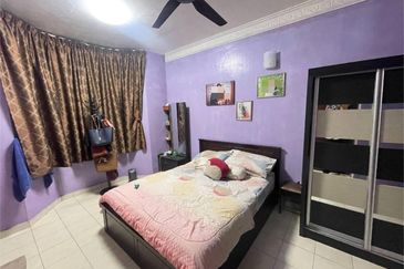 Putra Laksamana Apartment