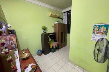 Putra Laksamana Apartment