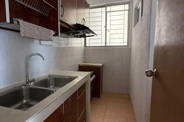 Pangsapuri Saujana Gombak