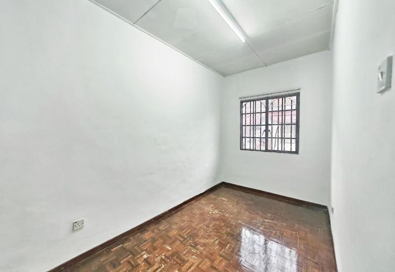 Bolton Industrial Park