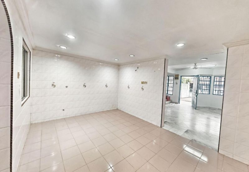 Bolton Industrial Park