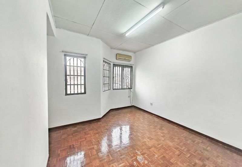 Bolton Industrial Park