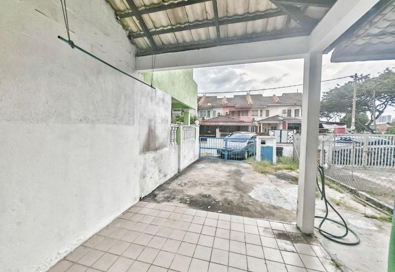 Bolton Industrial Park